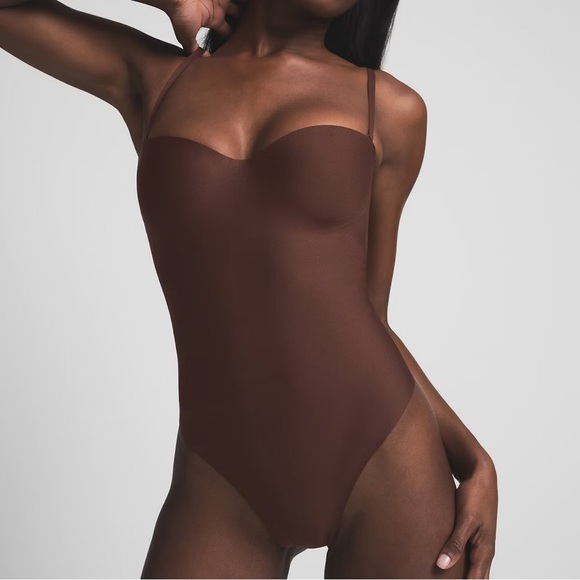 SKIMS NWOT Body Underwire Thong Bodysuit in Color Cocoa; Size S - Picture 2 of 6